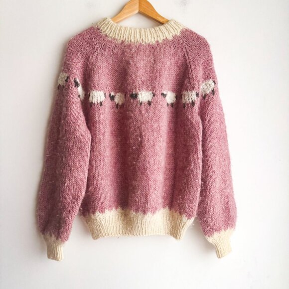 Vintage Hand-knit Pink Ivory Sheep motif Wool Sweater L/XL - Picture 4 of 4